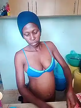 LOVELY-2BERRY online show from 01-17-26, 09:02