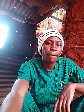 LOVELY-2BERRY online show from 12-01-25, 07:31