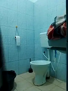 LOVELY-2BERRY online show from 01-08-26, 07:14