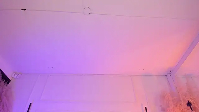 Snapshot of AliceHanz chatting on 07-15-26, 04:08 AliceHanz online show from 07-15-26, 04:08