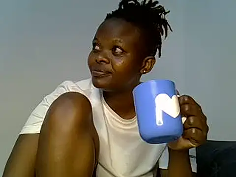 Snapshot of cuttey_adley chatting on 01-30-25, 10:08 cuttey adley online show from 01-30-25, 10:08