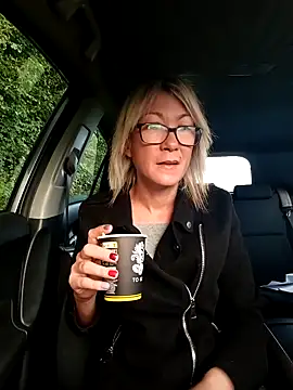 Timide girl2 online show from 09-23-25, 06:09