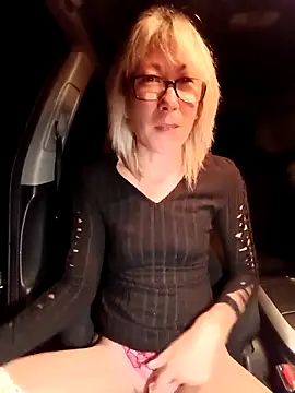 Timide girl2 online show from 09-15-25, 04:24