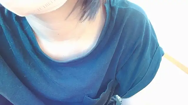 CherryMomo online show from 11-21-25, 12:20