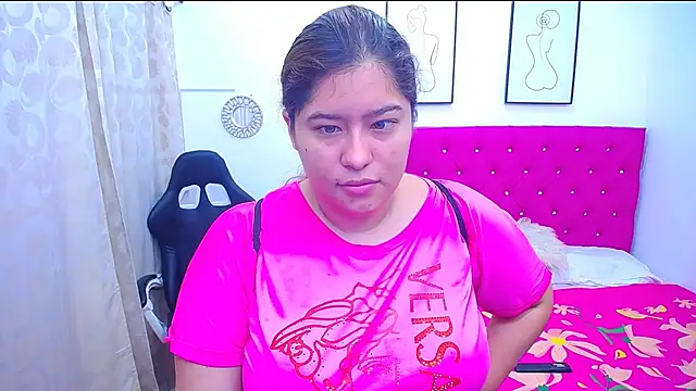 Snapshot of littleflower4you chatting on 10-05-25, 12:18 littleflower4you online show from 10-05-25, 12:18