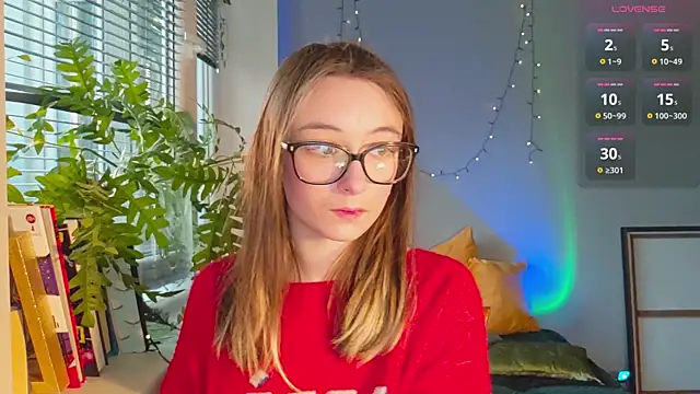 Snapshot of monlight__dana chatting on 01-08-25, 07:45 monlight  dana online show from 01-08-25, 07:45