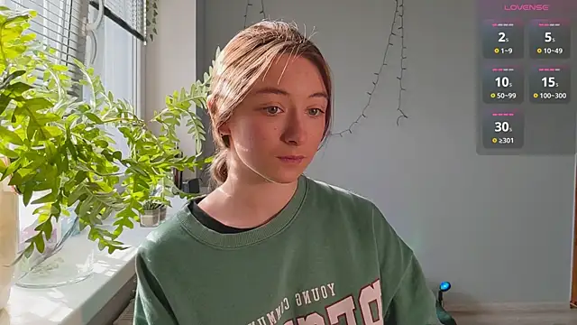 Snapshot of monlight__dana chatting on 02-01-25, 09:54 monlight  dana online show from 02-01-25, 09:54