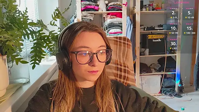 Snapshot of monlight__dana chatting on 02-15-25, 10:44 monlight  dana online show from 02-15-25, 10:44