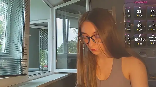 Snapshot of monlight__dana chatting on 09-19-25, 03:38 monlight  dana online show from 09-19-25, 03:38