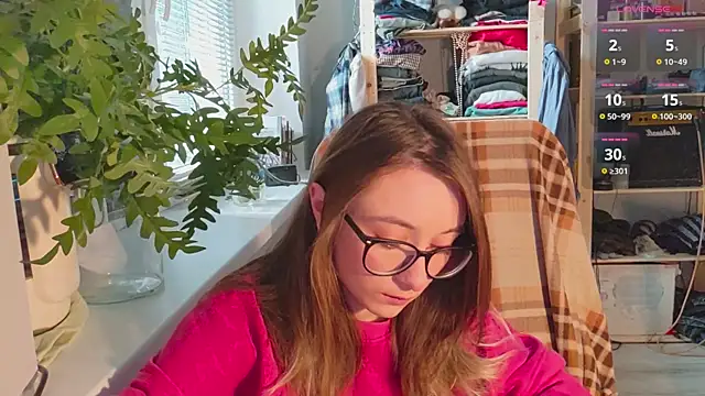 Snapshot of monlight__dana chatting on 02-18-25, 11:11 monlight  dana online show from 02-18-25, 11:11