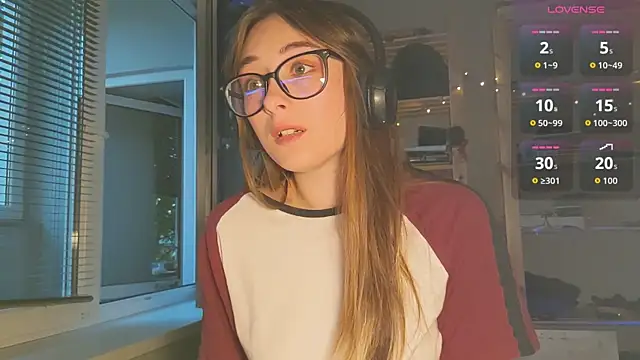 Snapshot of monlight__dana chatting on 09-21-25, 04:34 monlight  dana online show from 09-21-25, 04:34