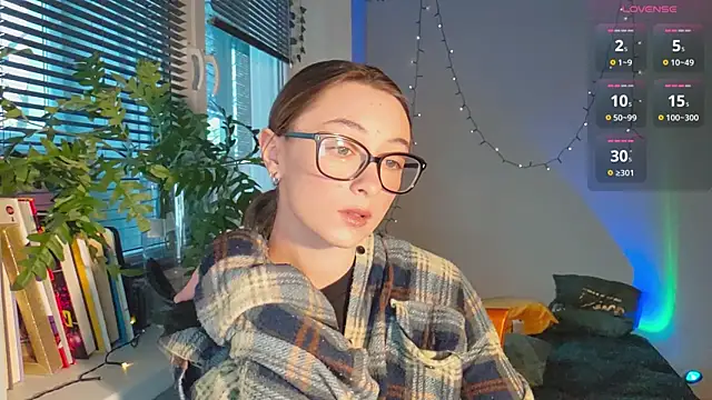 Snapshot of monlight__dana chatting on 01-15-25, 02:24 monlight  dana online show from 01-15-25, 02:24