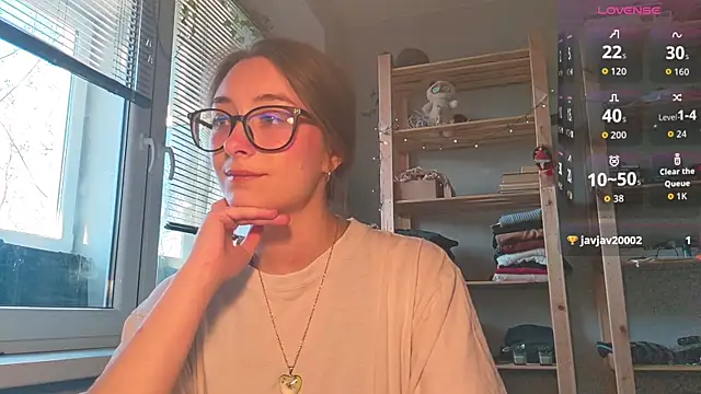 monlight  dana online show from 04-02-26, 04:24