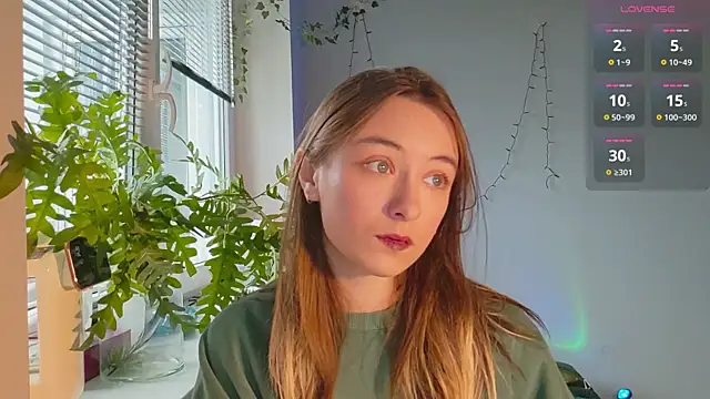 Snapshot of monlight__dana chatting on 02-02-25, 09:40 monlight  dana online show from 02-02-25, 09:40