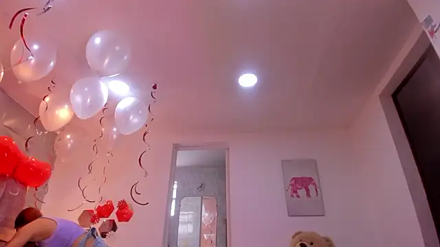 Charlotte Ice1 online show from 02-17-26, 03:53