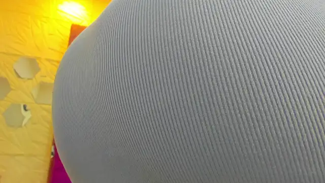 Charlotte Ice1 online show from 09-17-25, 05:26