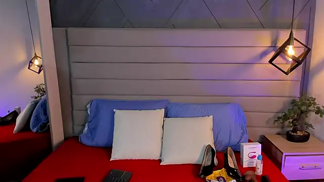 LadyLuminary online show from 11-07-25, 07:29