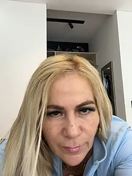 Snapshot of LARIANA_RIVERA23 chatting on 07-07-26, 03:53 LARIANA RIVERA23 online show from 07-07-26, 03:53