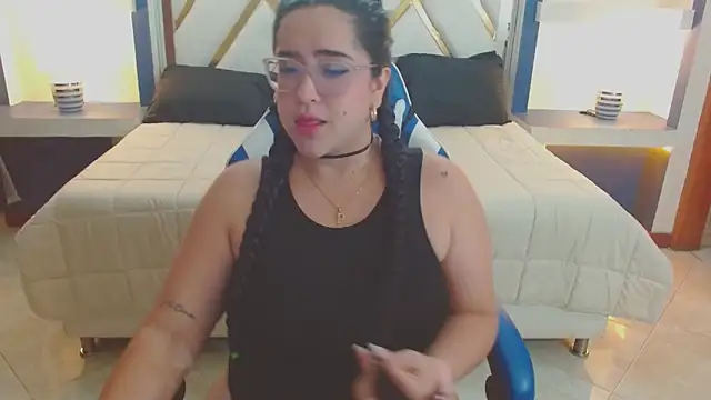 Sofiia davis23 online show from 11-24-25, 01:22