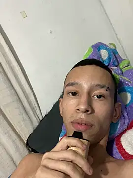 Snapshot of Smith_maicol chatting on 12-02-24, 04:59 Smith maicol online show from 12-02-24, 04:59