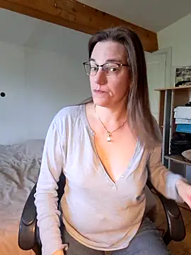 SpiceLea online show from 03-02-25, 09:54