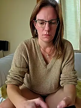 SpiceLea online show from 09-21-25, 02:00