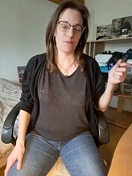 SpiceLea online show from 03-03-25, 12:39