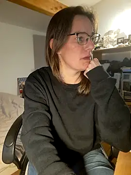 SpiceLea online show from 03-06-25, 05:22