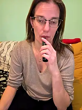 SpiceLea online show from 11-05-25, 02:09