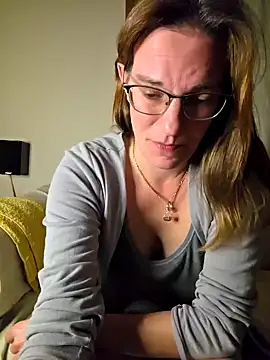 SpiceLea online show from 09-16-25, 10:22