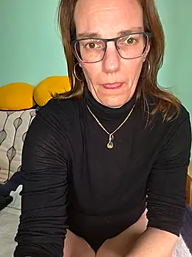 SpiceLea online show from 02-17-26, 01:30