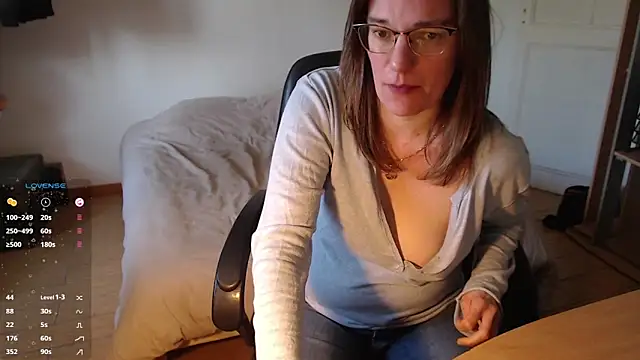 SpiceLea online show from 03-02-25, 01:53