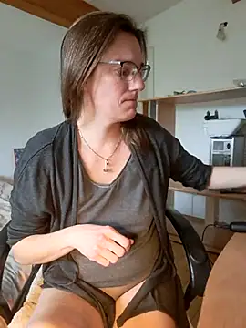 SpiceLea online show from 03-11-25, 12:39