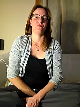 SpiceLea online show from 10-13-25, 07:37