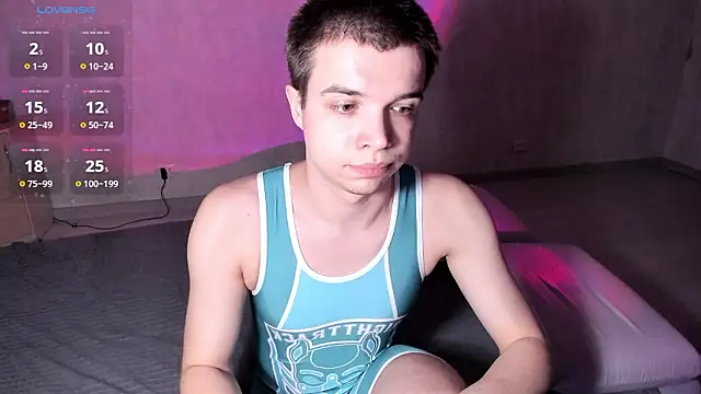 Snapshot of tailer_ chatting on 02-08-26, 06:05 tailer online show from 02-08-26, 06:05