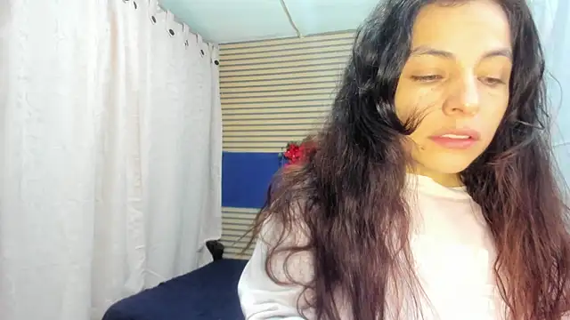 Snapshot of rosse_2504 chatting on 06-16-26, 12:49 rosse 2504 online show from 06-16-26, 12:49