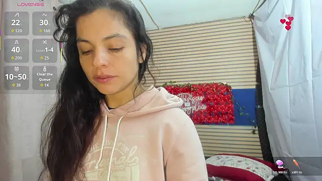 Snapshot of rosse_2504 chatting on 07-06-26, 12:56 rosse 2504 online show from 07-06-26, 12:56
