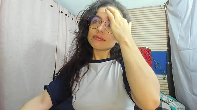 Snapshot of rosse_2504 chatting on 06-20-26, 09:14 rosse 2504 online show from 06-20-26, 09:14