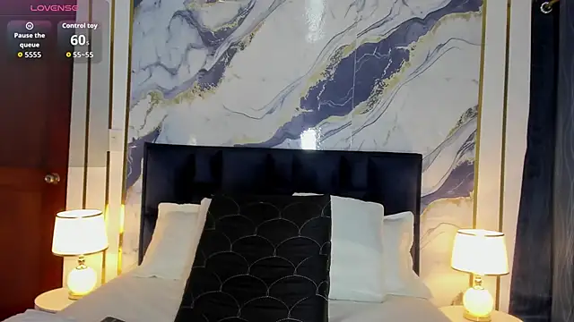 Laurablue online show from 01-17-26, 01:09