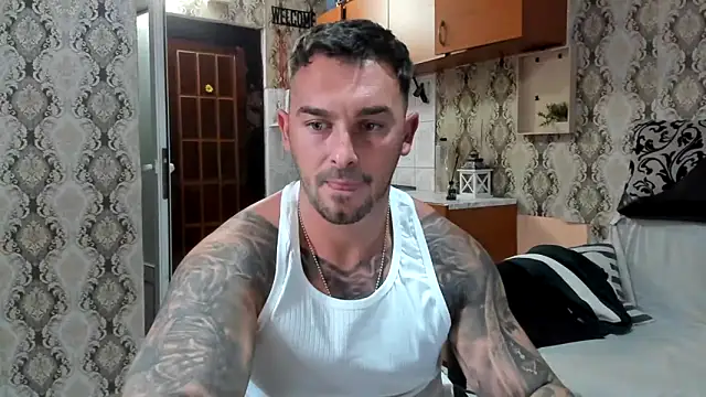 Snapshot of Jonmusclemaster chatting on 09-24-25, 07:31 Jonmusclemaster online show from 09-24-25, 07:31