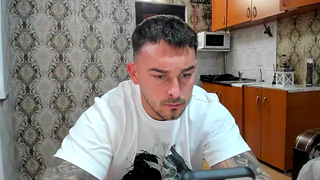 Jonmusclemaster online show from 10-27-25, 08:54