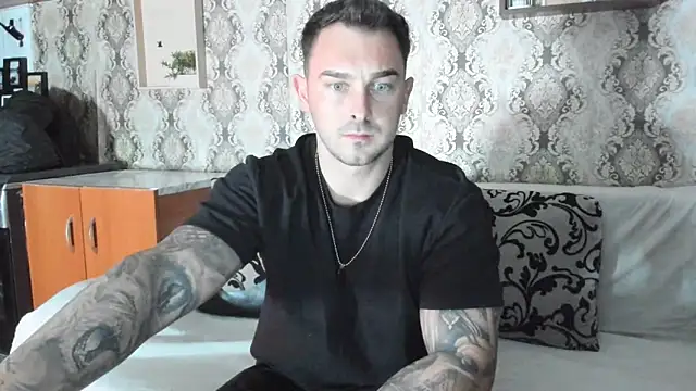Snapshot of Jonmusclemaster chatting on 02-26-25, 09:09 Jonmusclemaster online show from 02-26-25, 09:09