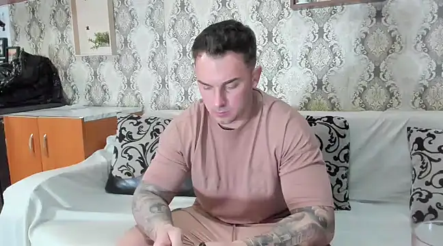 Snapshot of Jonmusclemaster chatting on 03-05-25, 09:59 Jonmusclemaster online show from 03-05-25, 09:59