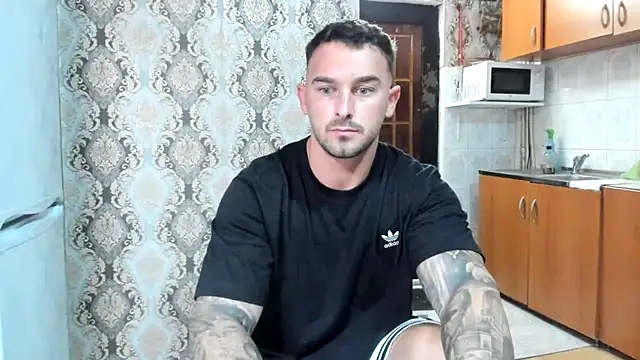 Snapshot of Jonmusclemaster chatting on 07-30-26, 09:03 Jonmusclemaster online show from 07-30-26, 09:03