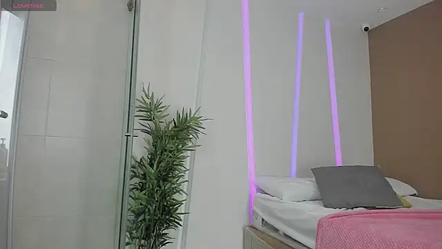 Snapshot of Angelbae- chatting on 01-29-25, 01:17 Angelbae- online show from 01-29-25, 01:17