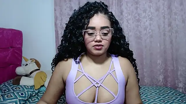 kiara milf  online show from 11-08-25, 11:30