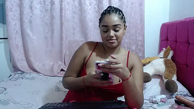 Snapshot of kiara_milf_ chatting on 03-07-25, 01:20 kiara milf  online show from 03-07-25, 01:20