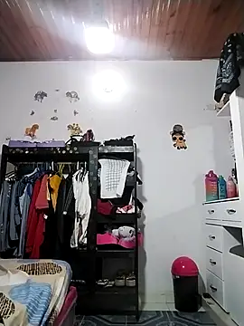 kiara milf  online show from 11-28-25, 10:32