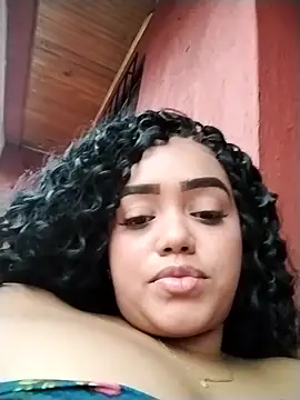 Snapshot of kiara_milf_ chatting on 10-04-25, 10:33 kiara milf  online show from 10-04-25, 10:33