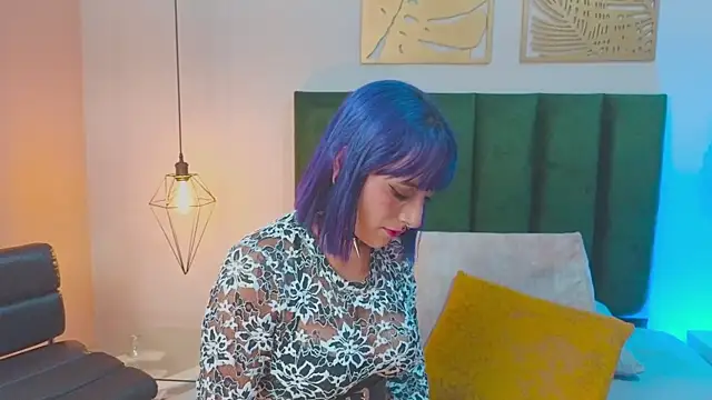 AlissaNix online show from 02-07-26, 01:13